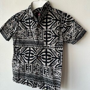 👦 boy bundle 5/$10  Black and White Aloha boy's Shirt